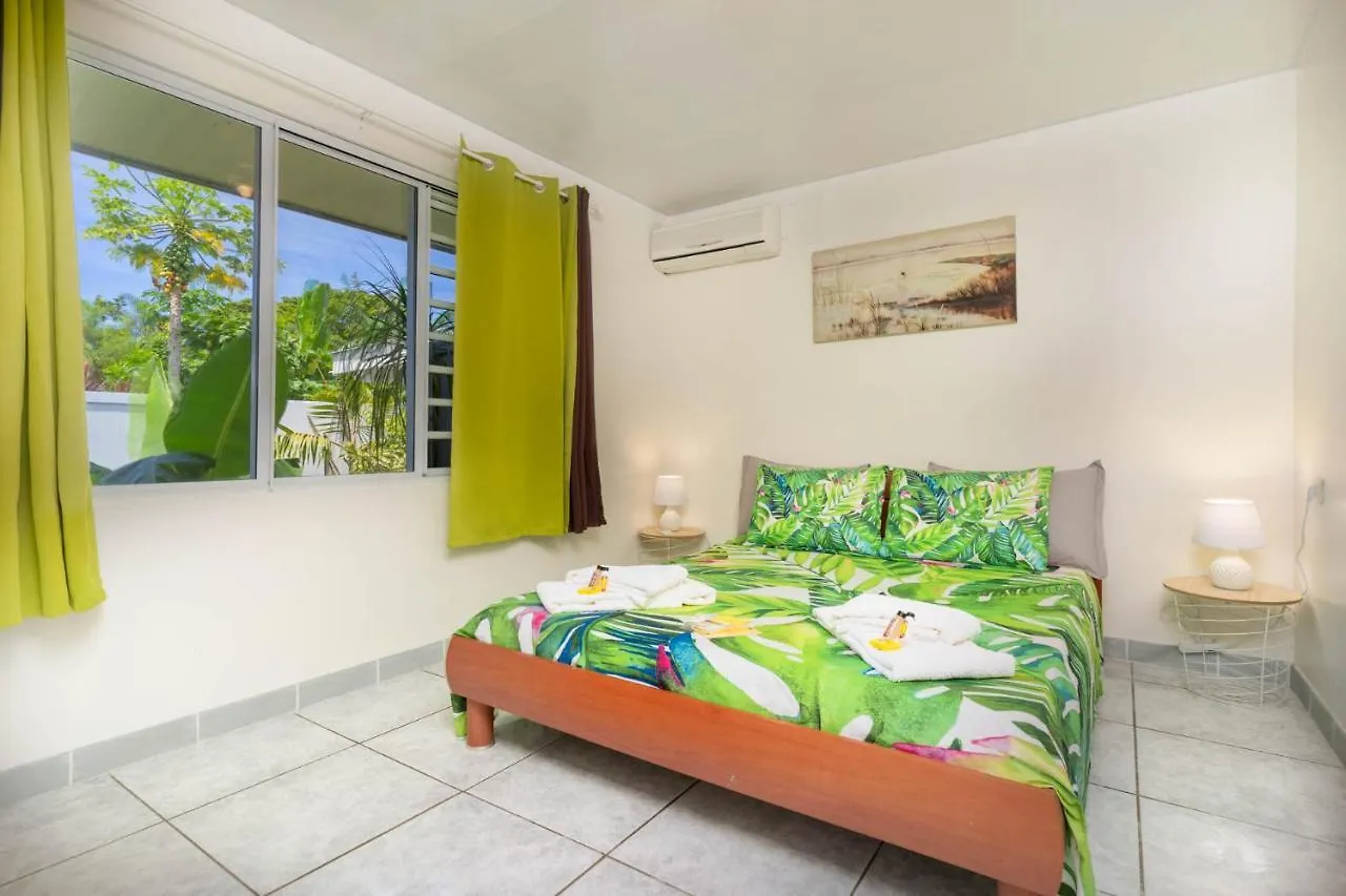 Nunaatini Lodge Fa'a'ā 0*,